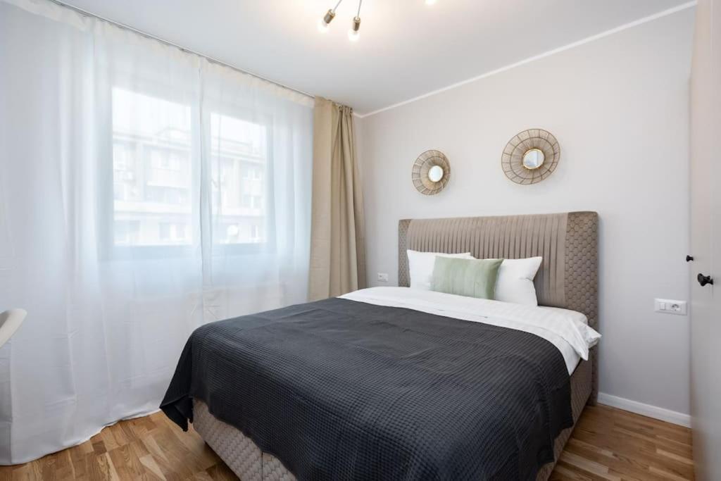 בוקרשט Sunny 2Br Flat - Top Location - Stunning Views מראה חיצוני תמונה